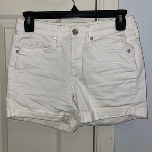 Women’s white jean shorts